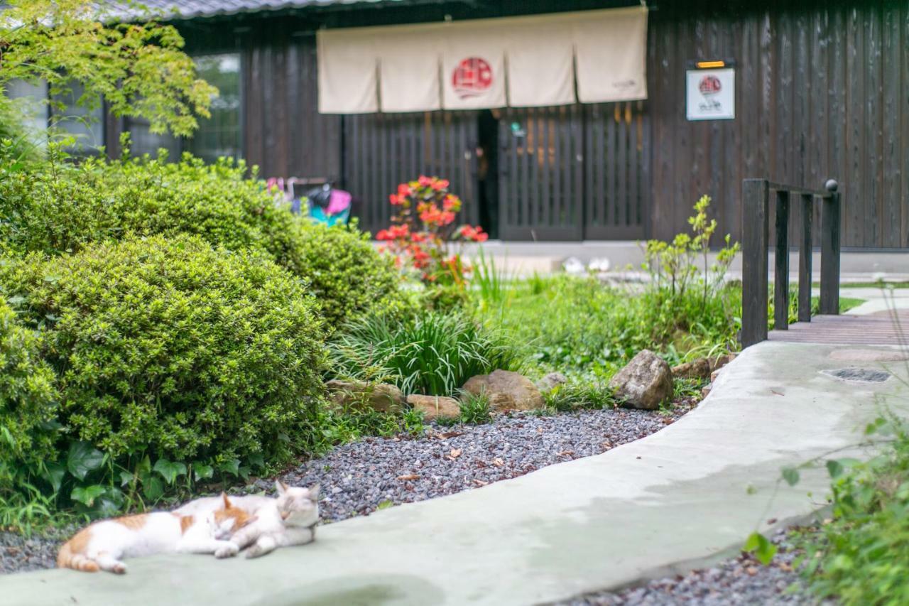 Yufuin Lamp No Yado Hotel Exterior photo